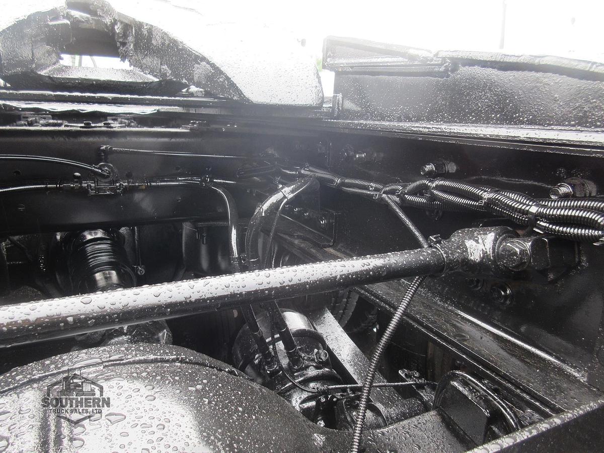 Used 2021 FREIGHTLINER CORONADO 122 SD