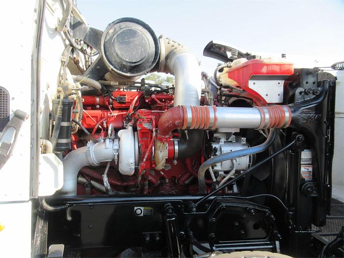 Used 2015 PETERBILT 365