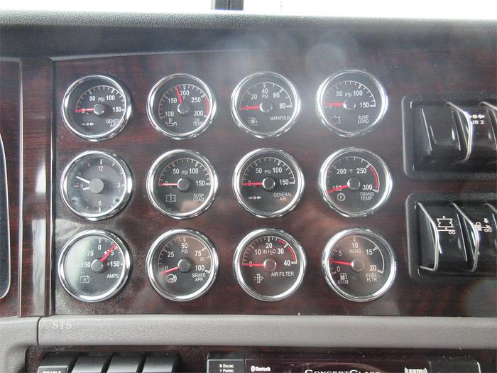 Used 2022 PETERBILT 389