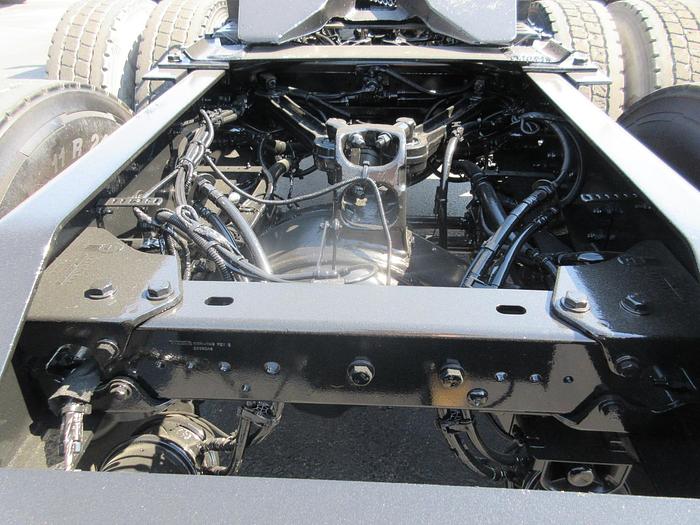 Used 2021 KENWORTH T880