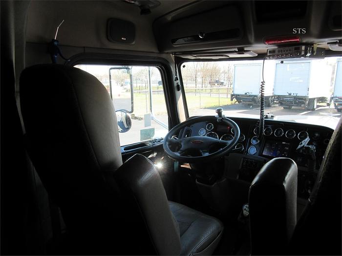 Used 2018 PETERBILT 389