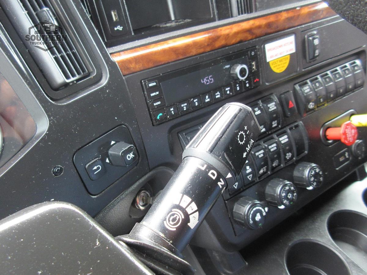 Used 2021 INTERNATIONAL LT