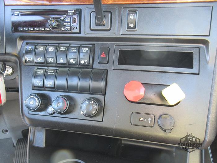 Used 2018 INTERNATIONAL LT