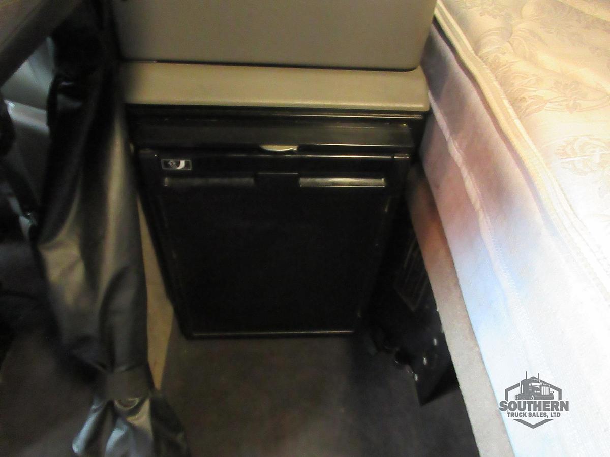 Used 2019 KENWORTH W900L