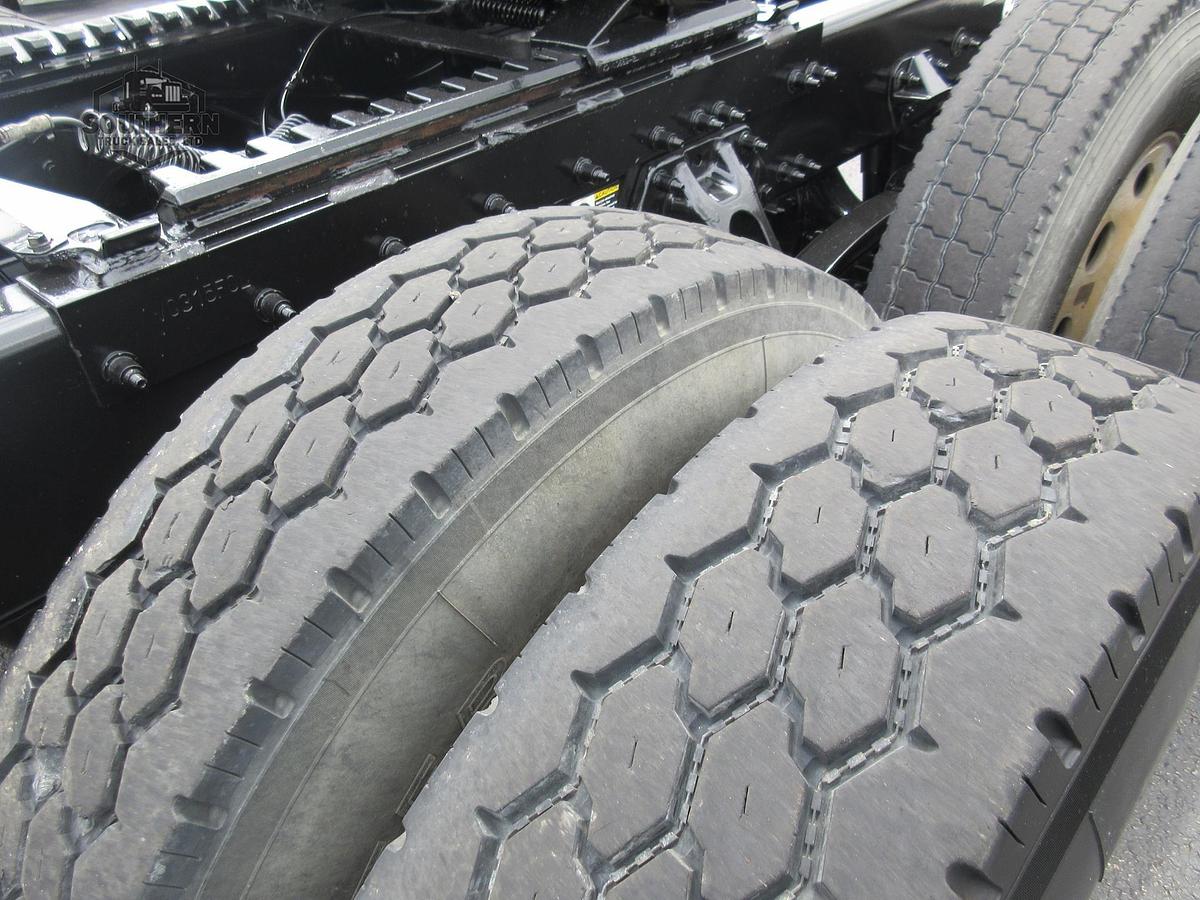 Used 2019 PETERBILT 389