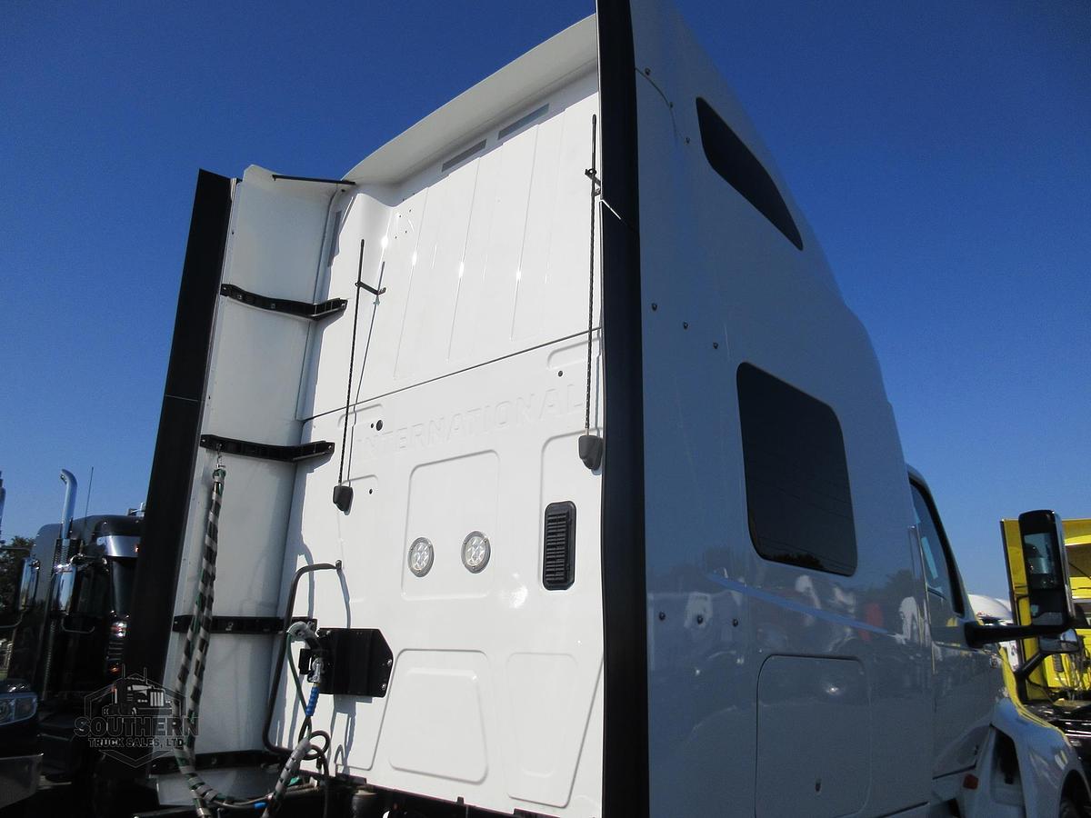 Used 2023 INTERNATIONAL LT