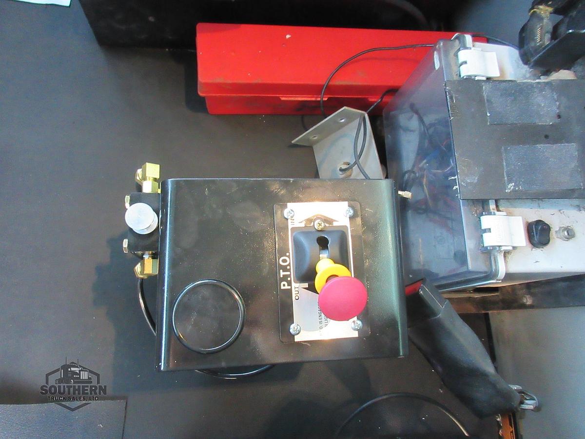 Used 2016 KENWORTH T880