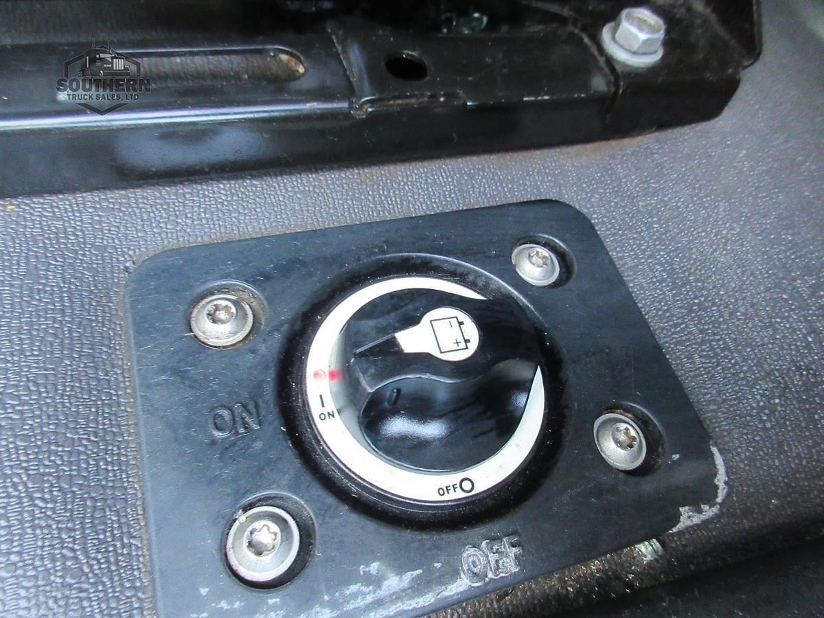 Used 2019 FREIGHTLINER CASCADIA 126