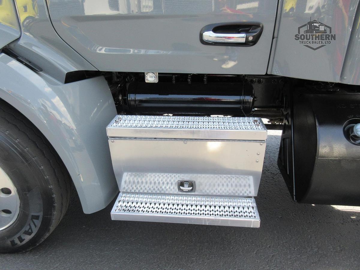 Used 2023 PETERBILT 567