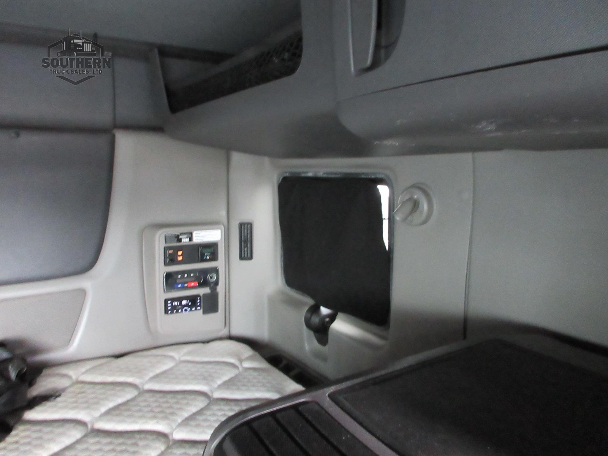 Used 2021 INTERNATIONAL LT