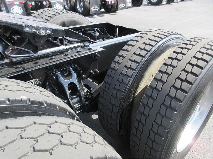 Used 2019 PETERBILT 389