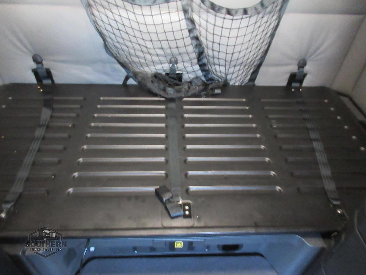 Used 2022 FREIGHTLINER CASCADIA 126