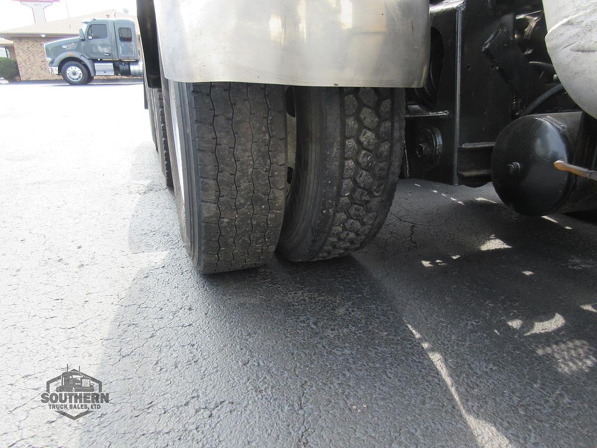 Used 2019 PETERBILT 567