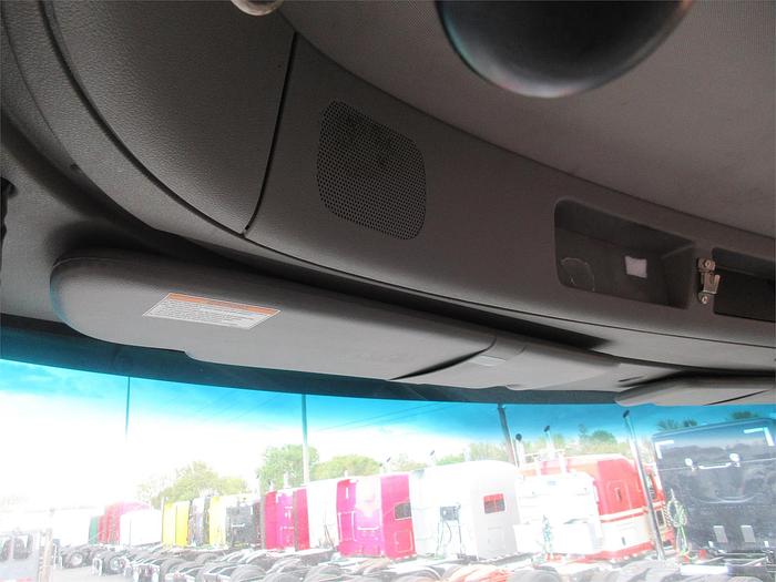 Used 2020 PETERBILT 567