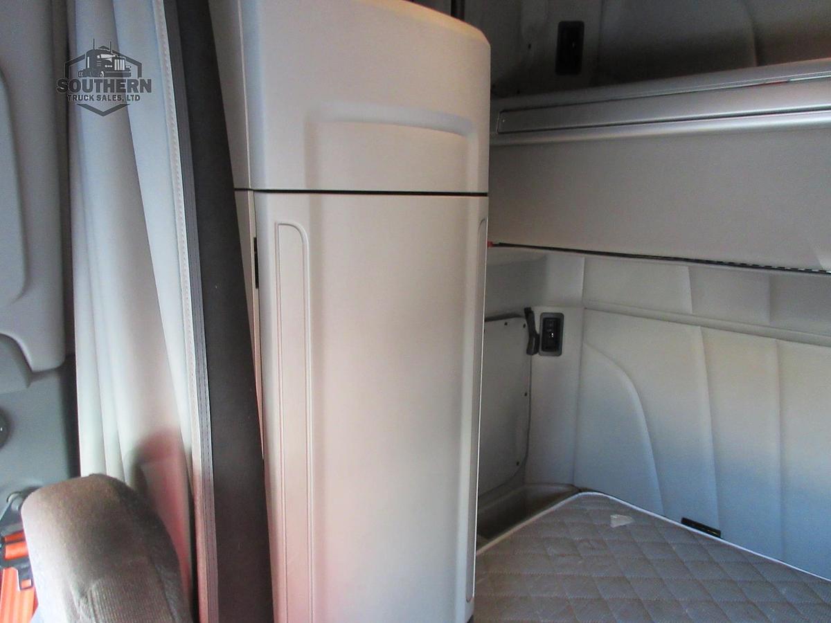 Used 2019 PETERBILT 579