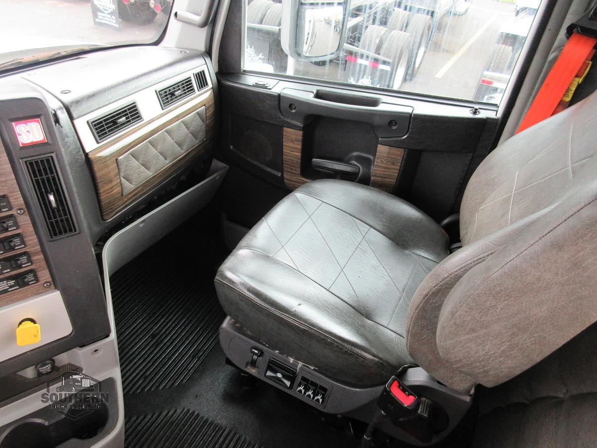 Used 2019 FREIGHTLINER CORONADO 122 SD