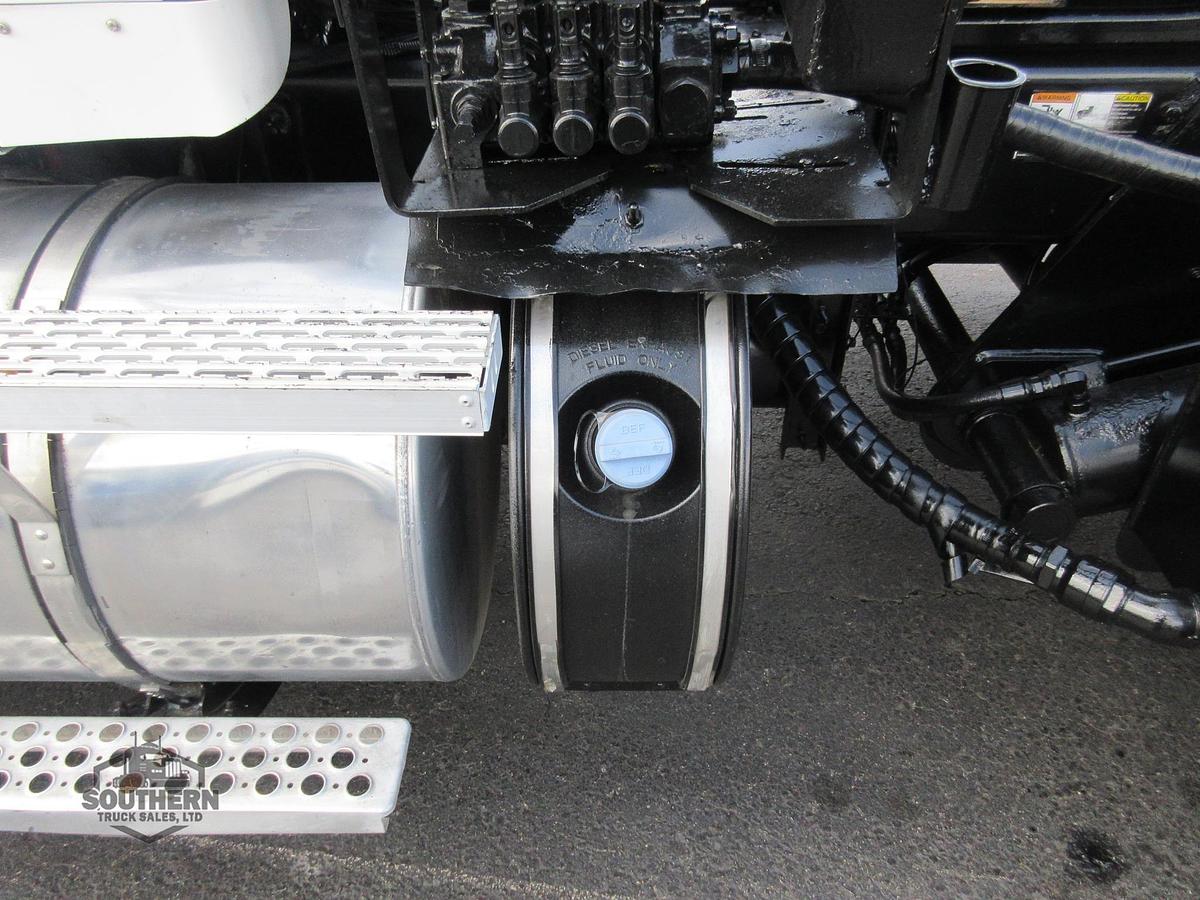 Used 2018 KENWORTH T800