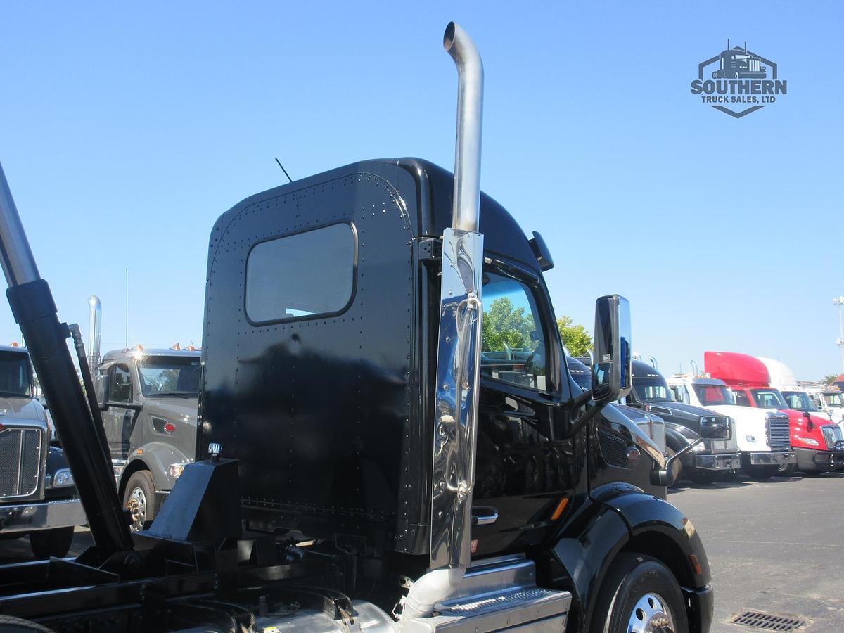 Used 2018 PETERBILT 579
