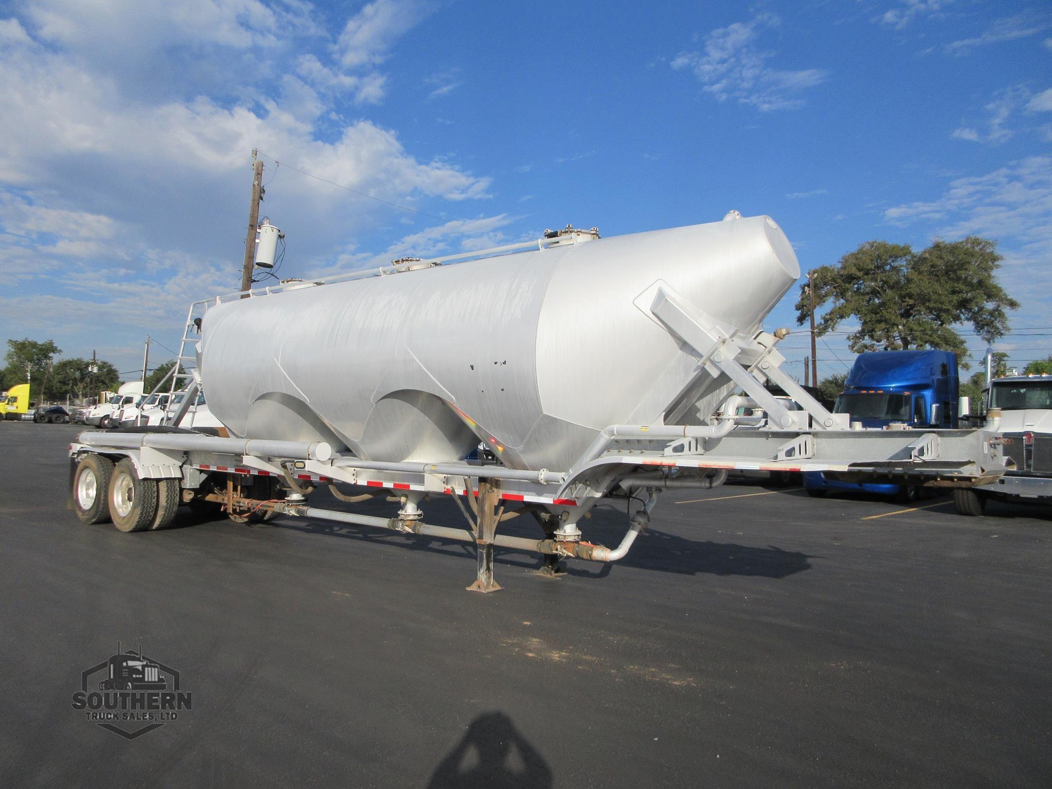Used 2018 SOUTHERN WELDING Tandem Axle