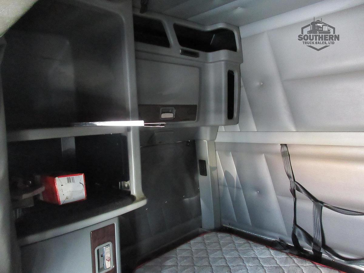 Used 2015 PETERBILT 386