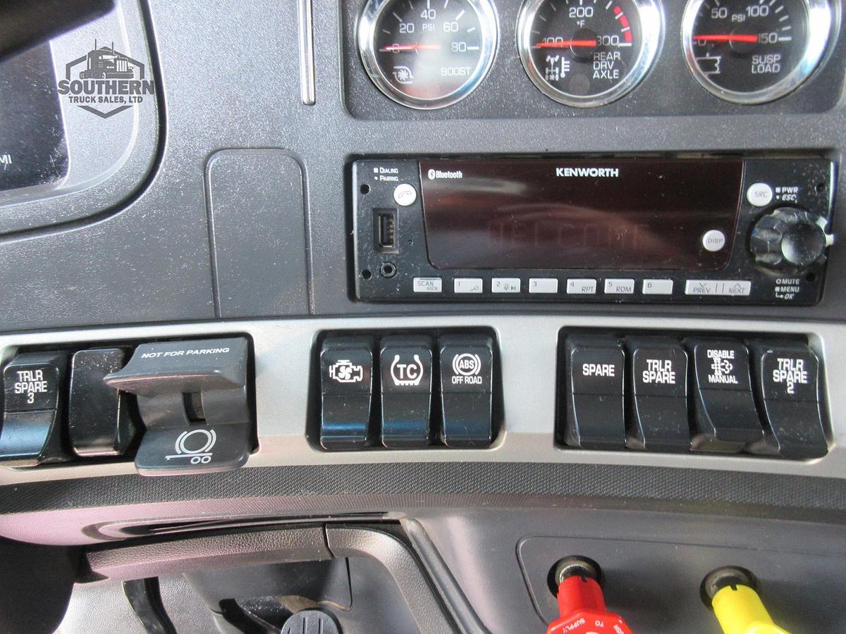Used 2023 KENWORTH T880