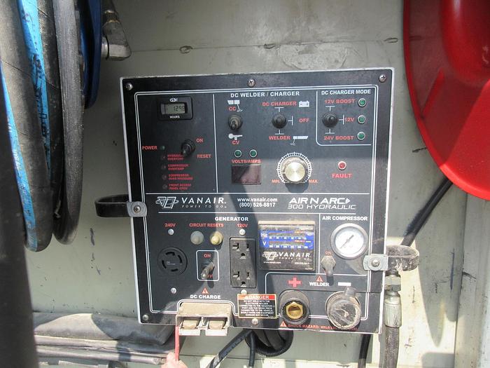 Used 2019 STELLAR EC2000 MOUNTED ON 2019 FORD F550 XL