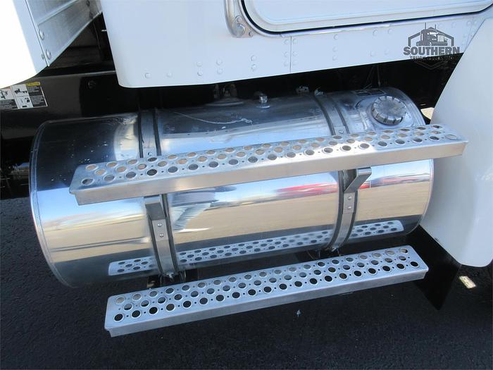 Used 2021 KENWORTH T270