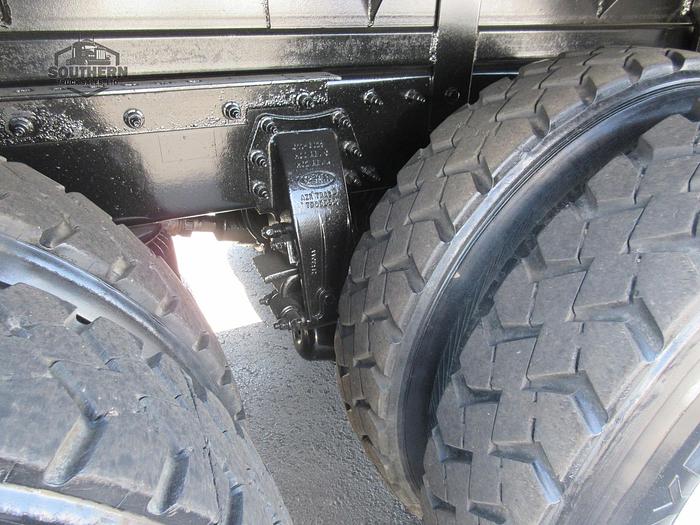 Used 2015 PETERBILT 365