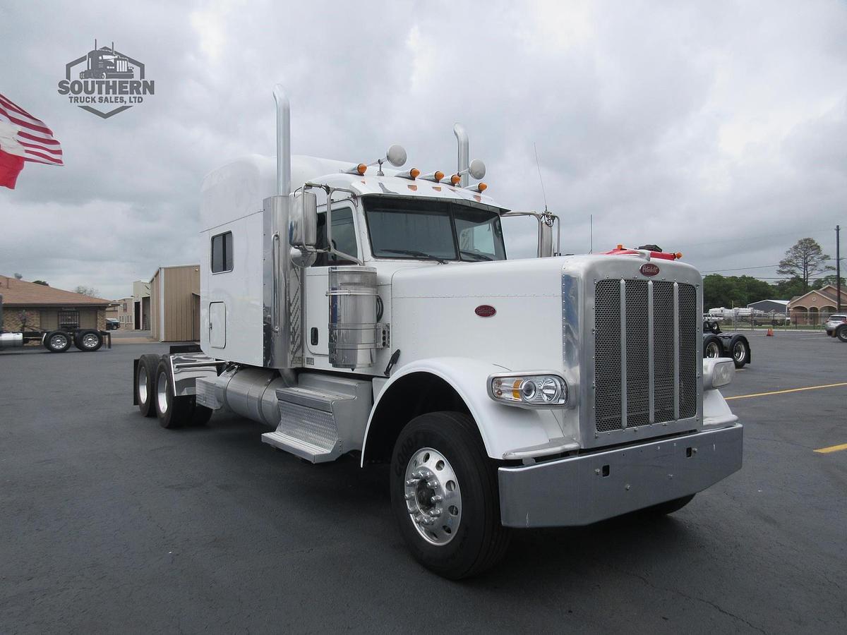 Used 2018 PETERBILT 389