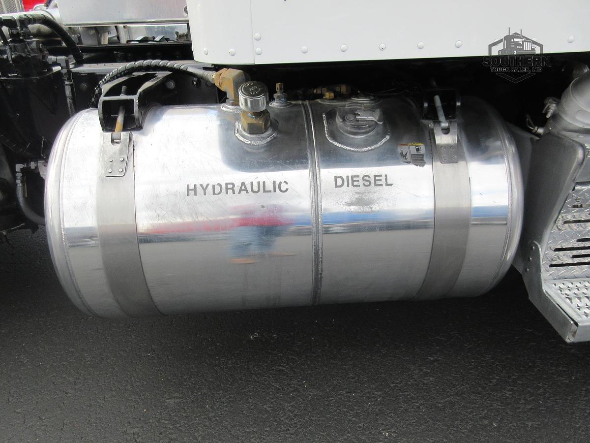 Used 2019 PETERBILT 567