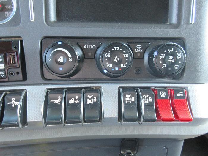 Used 2021 KENWORTH T880