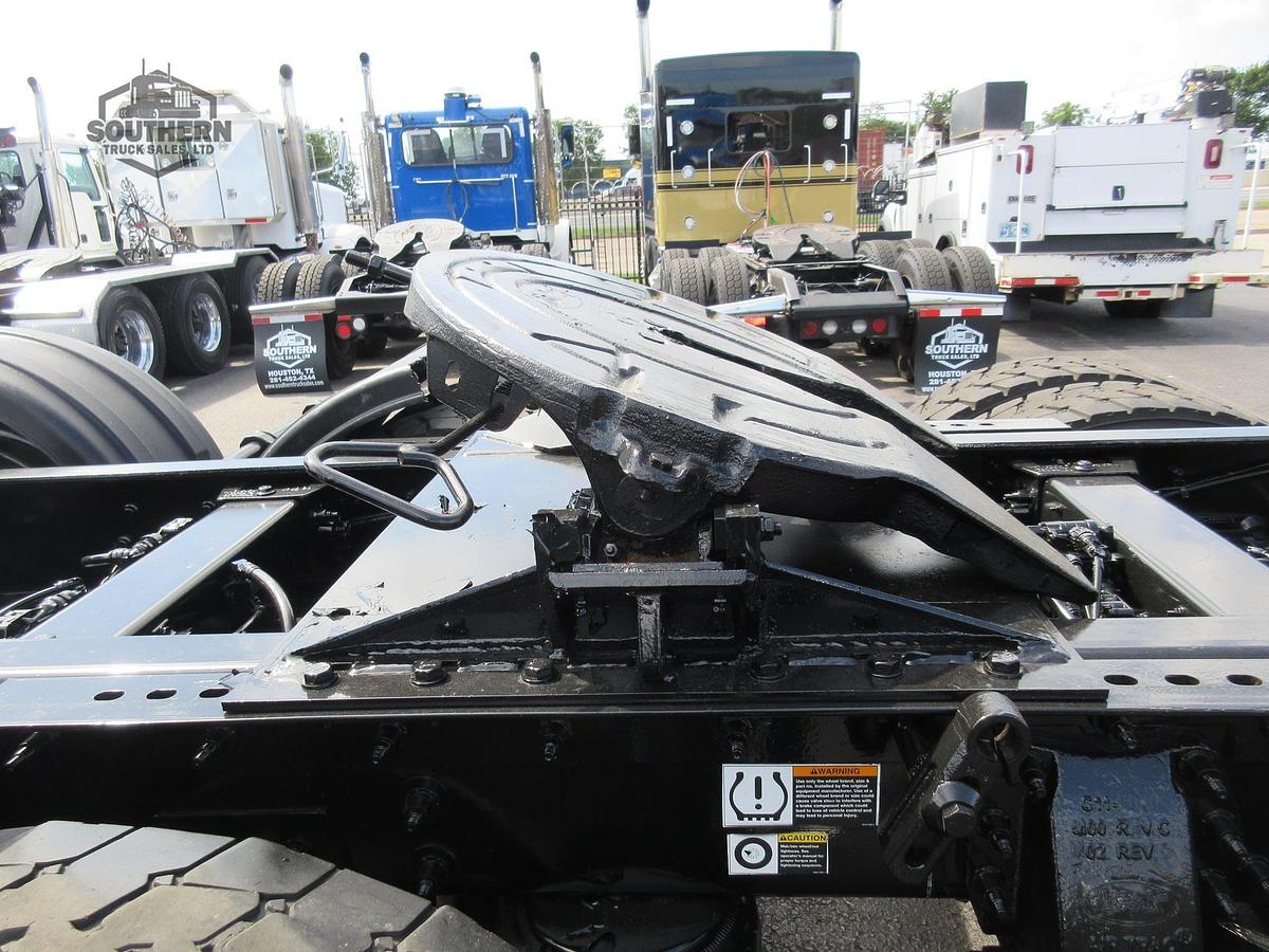 Used 2025 PETERBILT 567