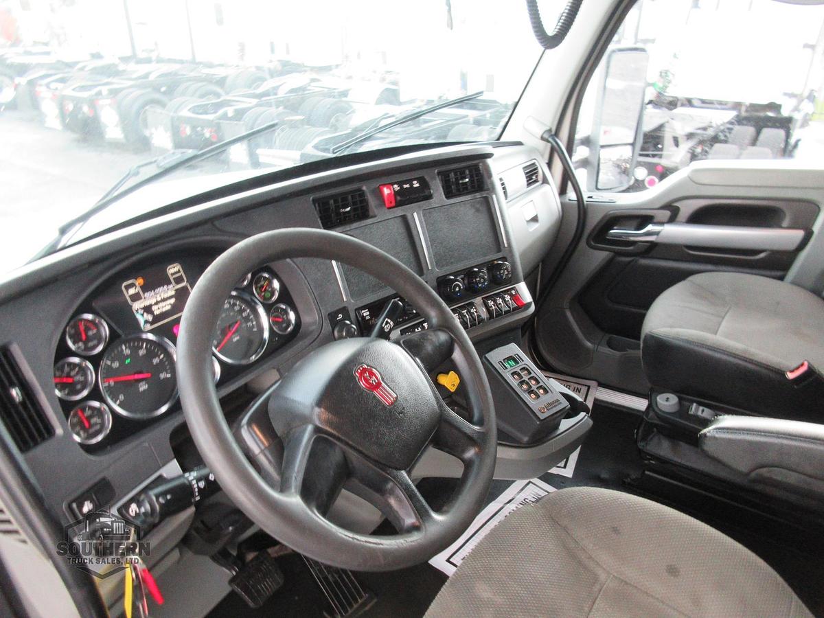 Used 2020 KENWORTH T880