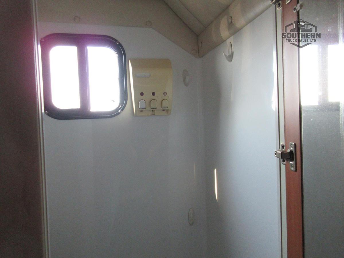 Used 2015 PETERBILT 579 ARI