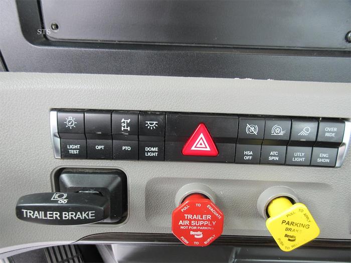 Used 2019 FREIGHTLINER CASCADIA 126