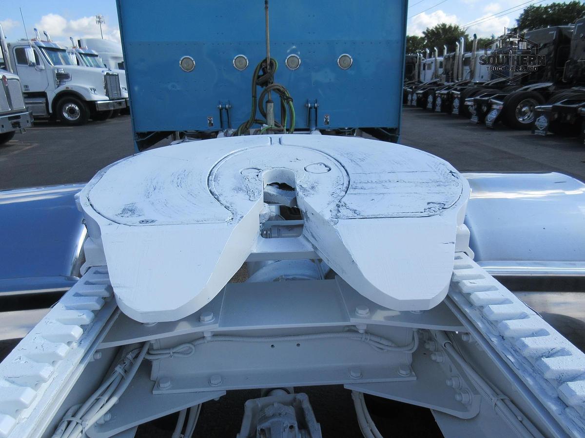 Used 2021 PETERBILT 389