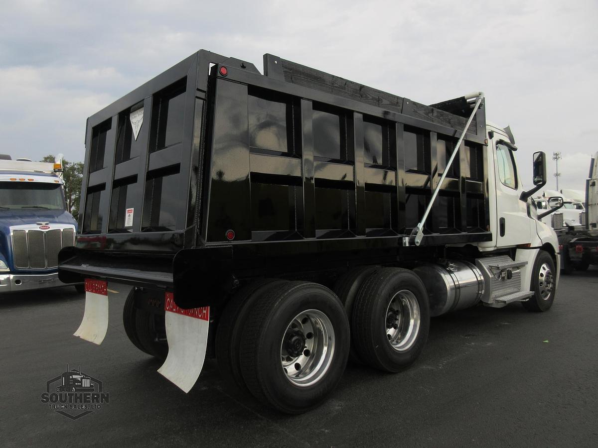 Used 2020 FREIGHTLINER CASCADIA 126