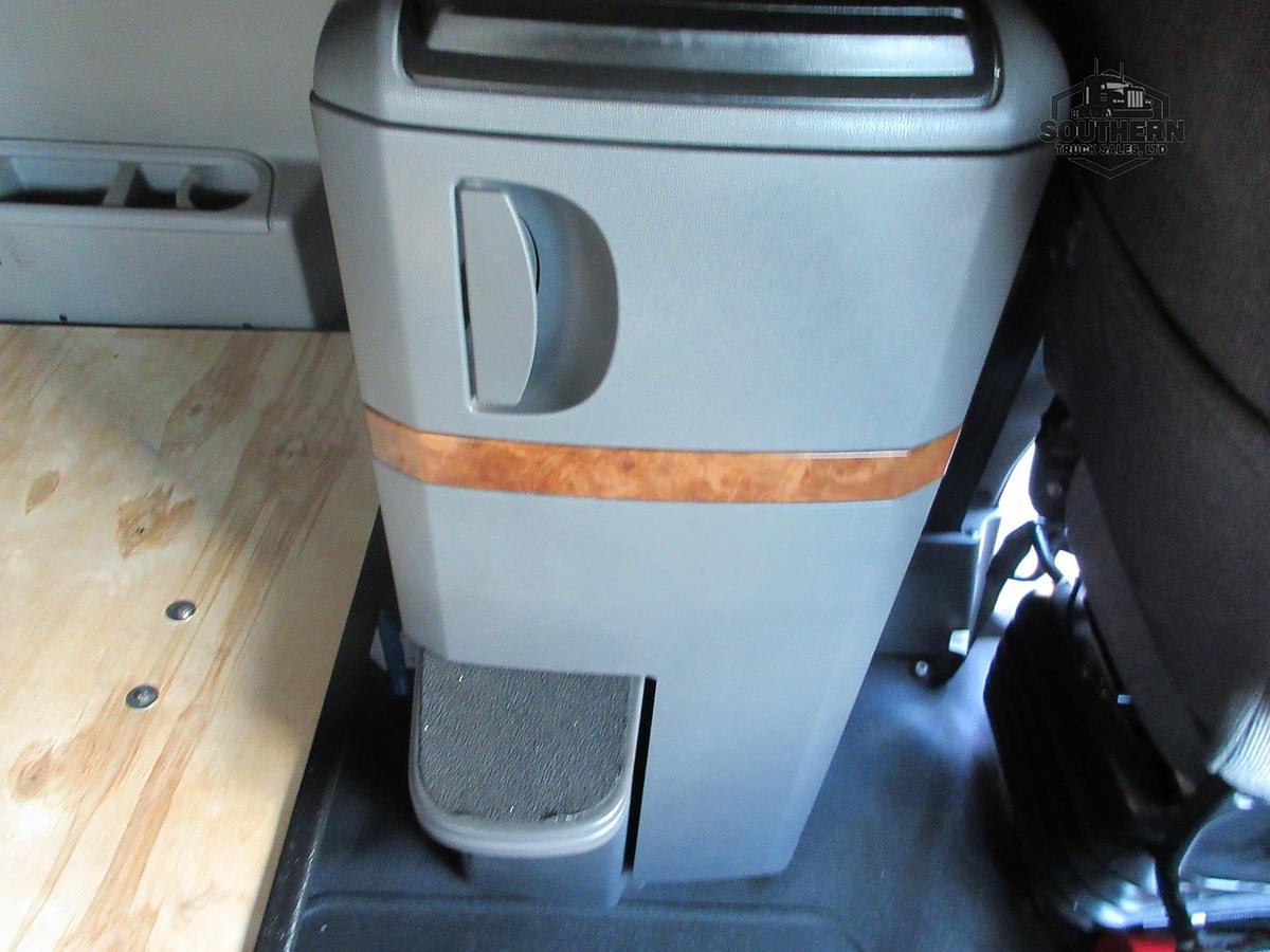 Used 2021 INTERNATIONAL LT
