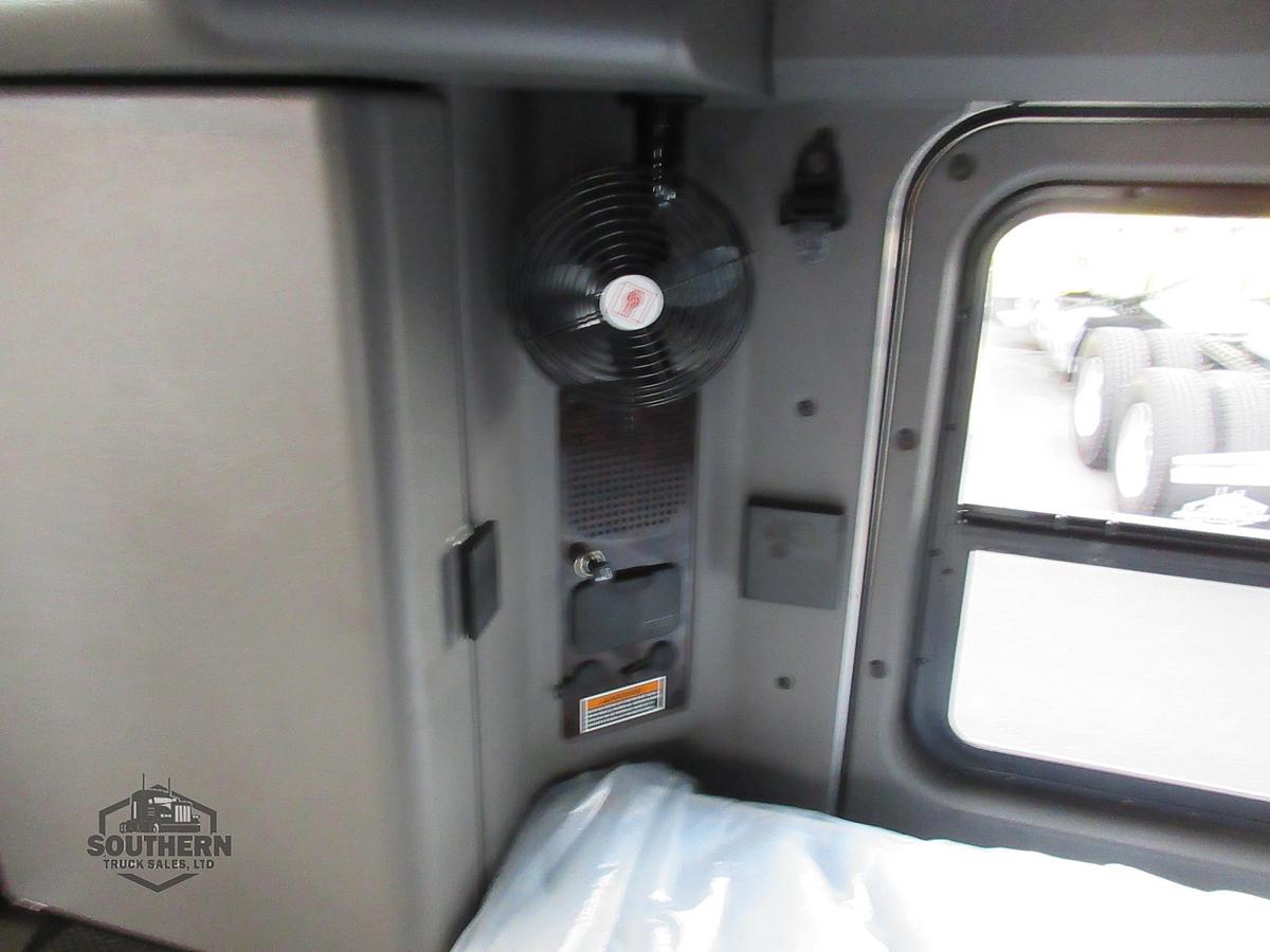 Used 2023 KENWORTH W900L