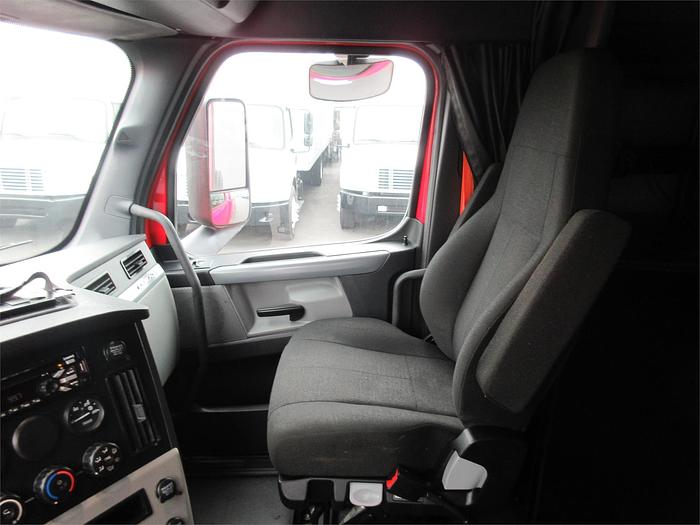 Used 2021 FREIGHTLINER CASCADIA 126