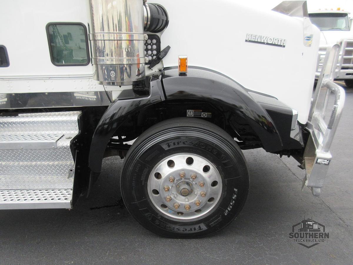 Used 2015 KENWORTH T800