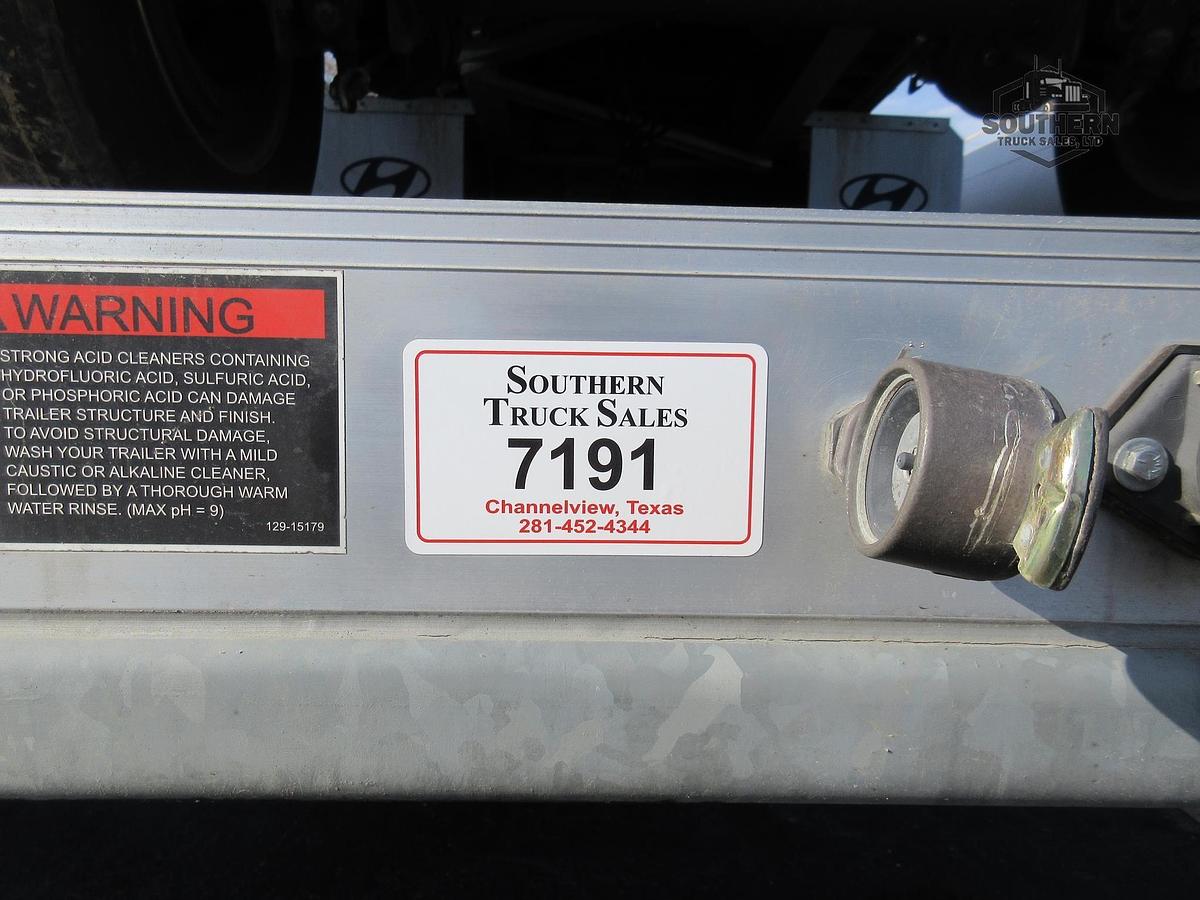 Used 2023 HYUNDAI 48 ft x 102 in