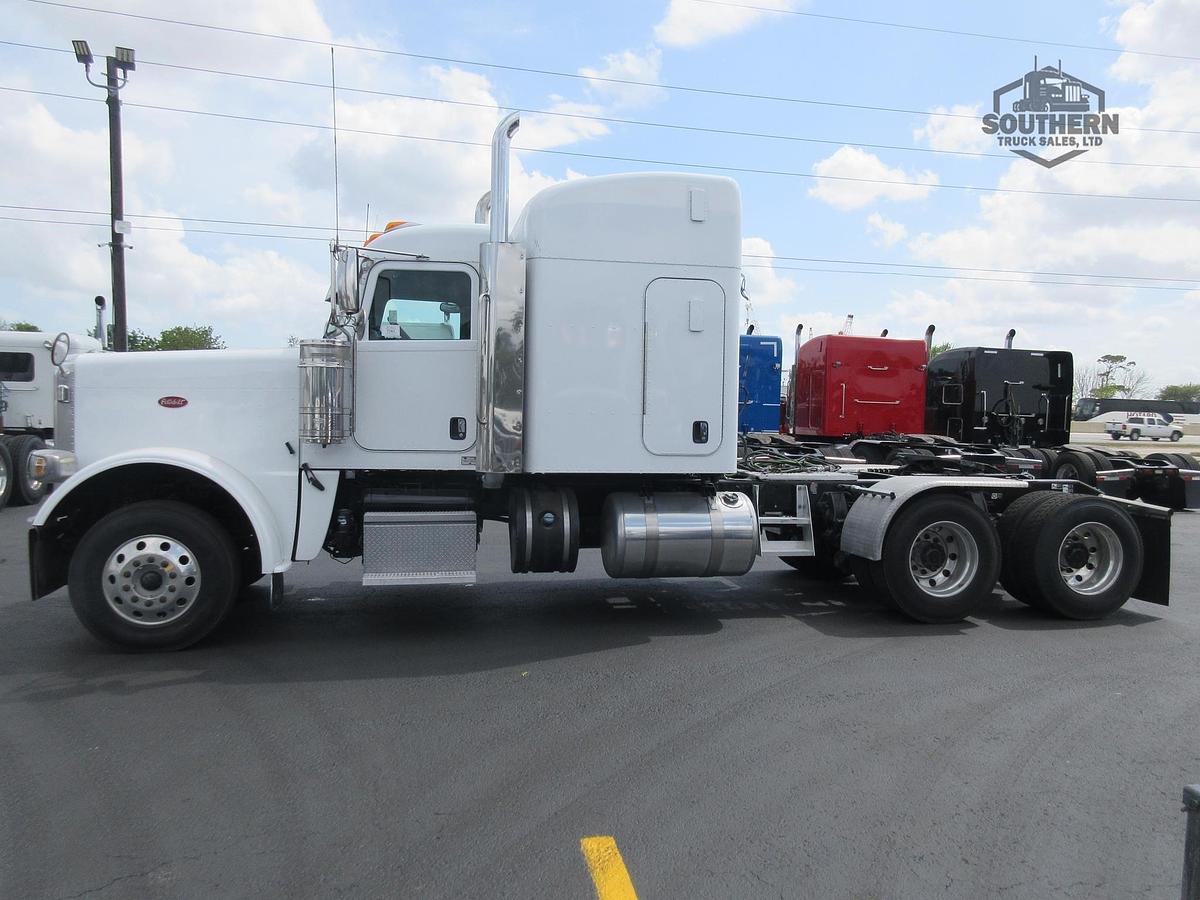 Used 2019 PETERBILT 389