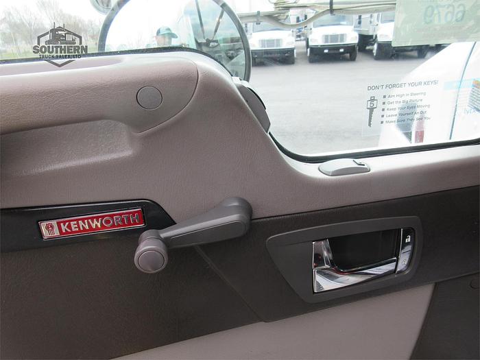 Used 2021 KENWORTH T270