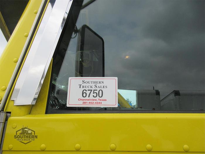 Used 2016 PETERBILT 389