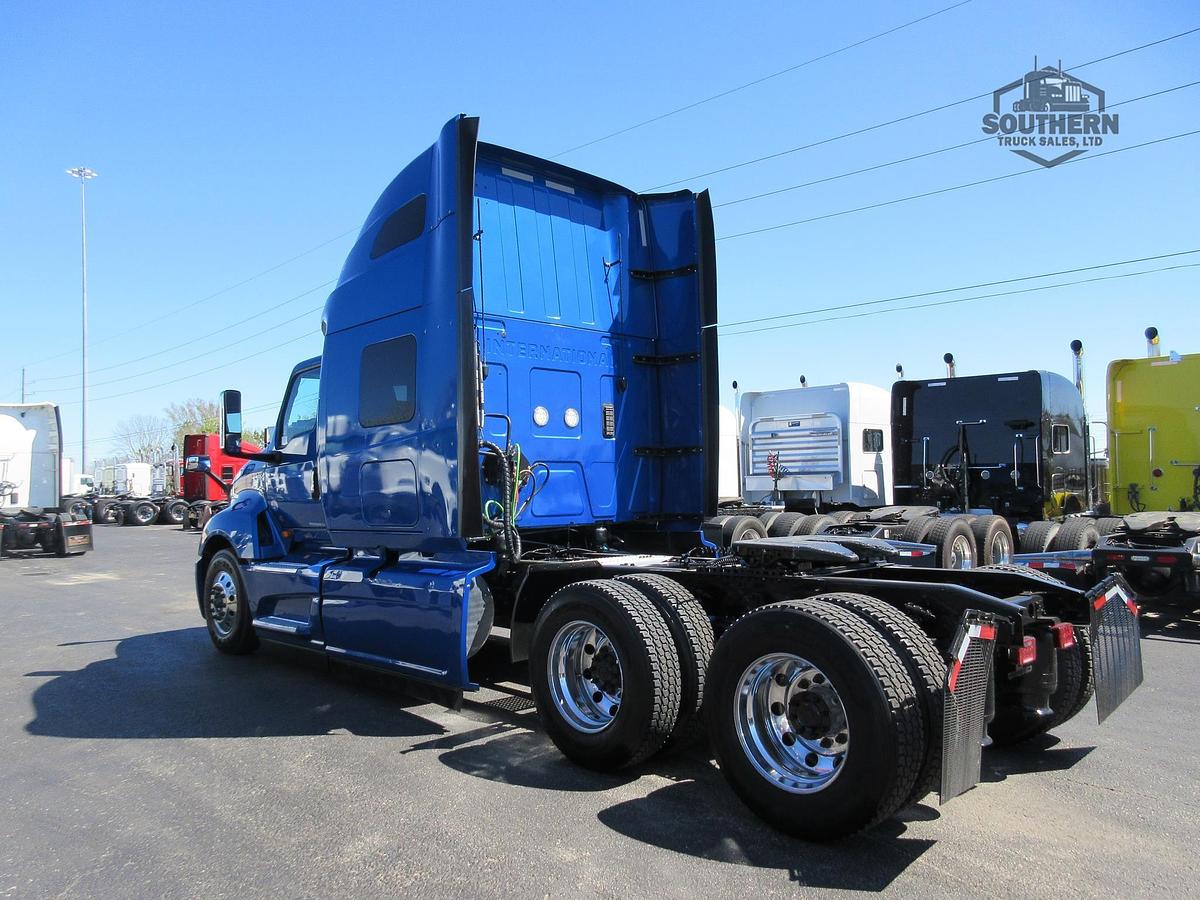 Used 2021 INTERNATIONAL LT