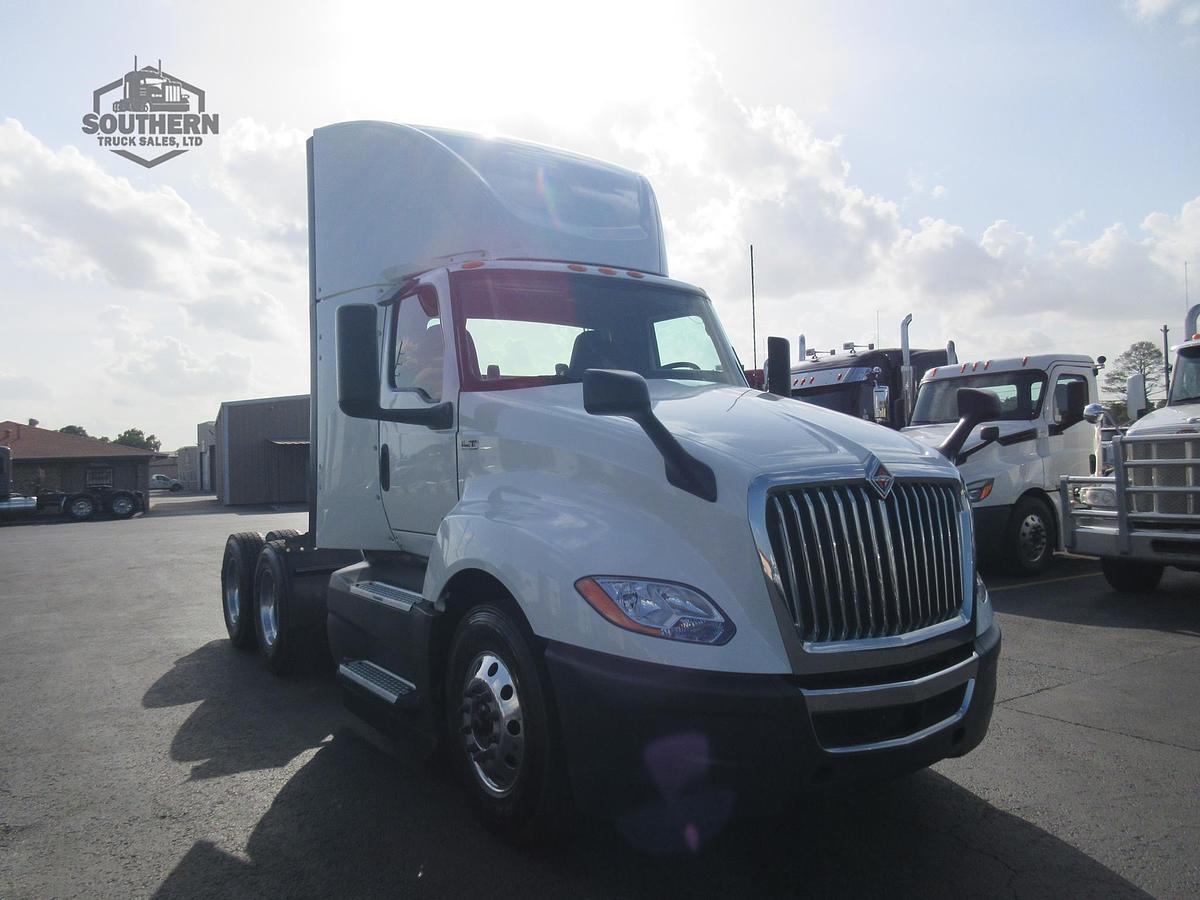Used 2021 INTERNATIONAL LT