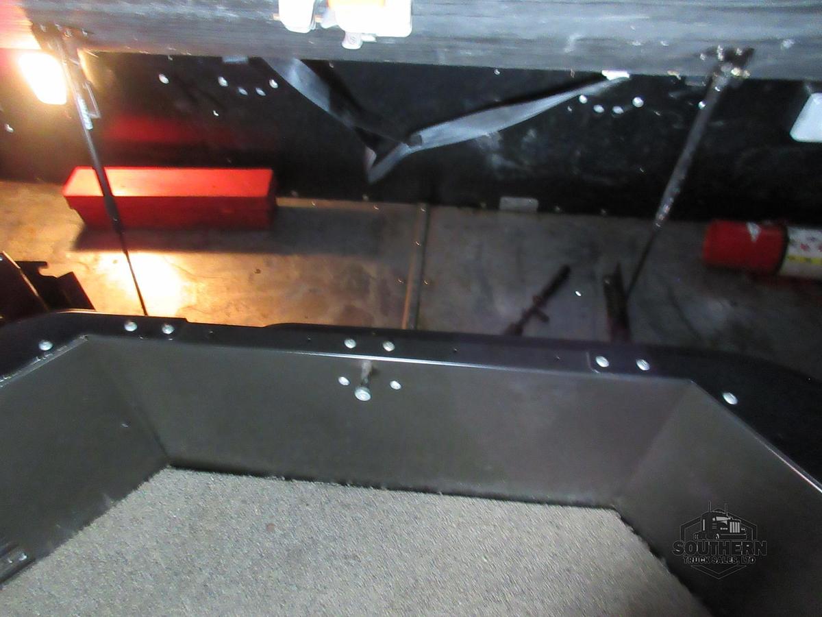 Used 2019 PETERBILT 389