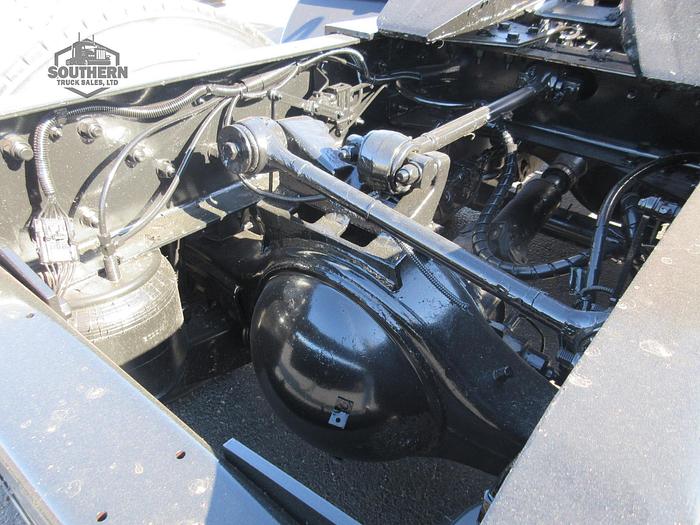 Used 2011 KENWORTH T800