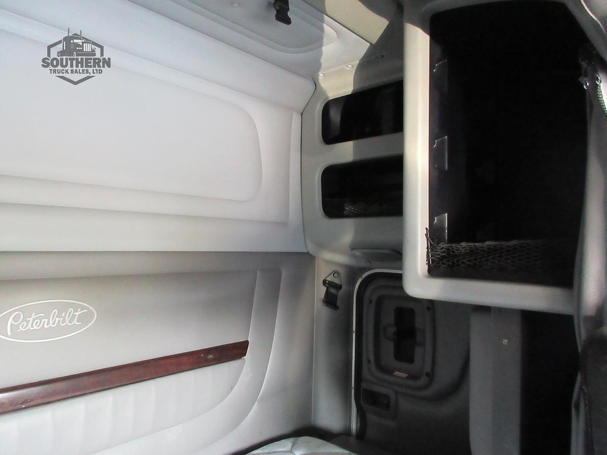 Used 2019 PETERBILT 389